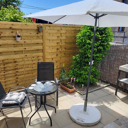 Studio Apartment City With Free Parking PUY Eksteriør bilde