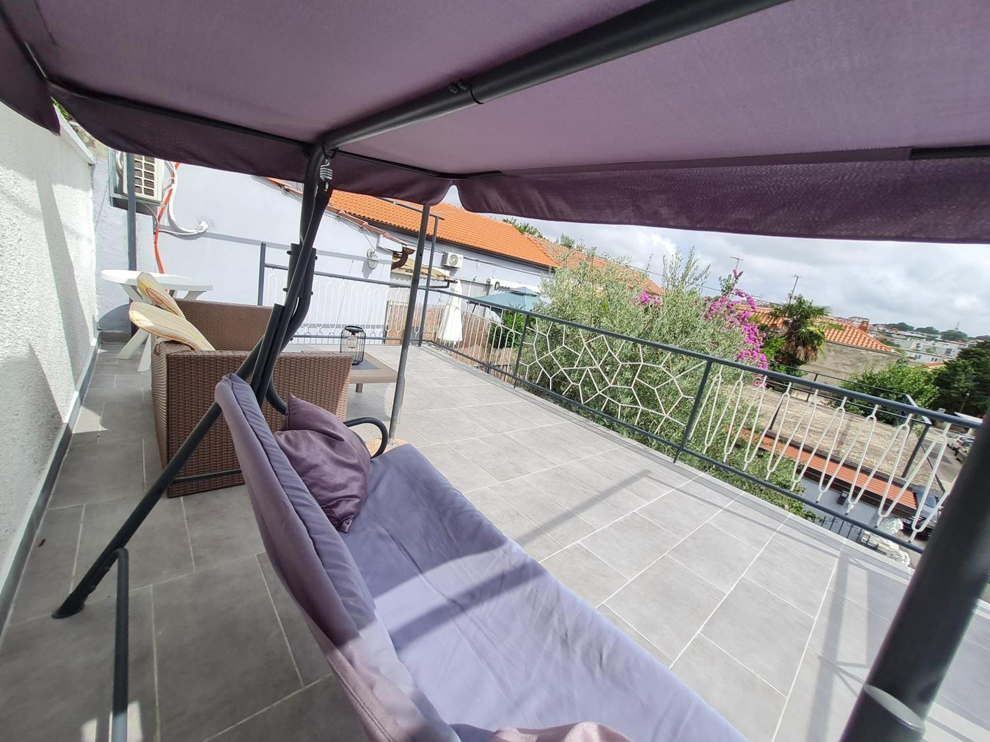 Studio Apartment City With Free Parking PUY Eksteriør bilde